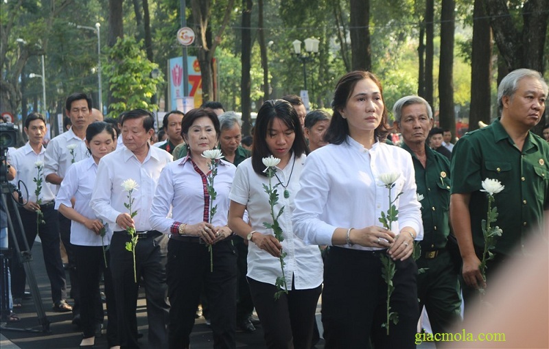 Phụ nữ mơ thấy người thân mất là chồng của mình