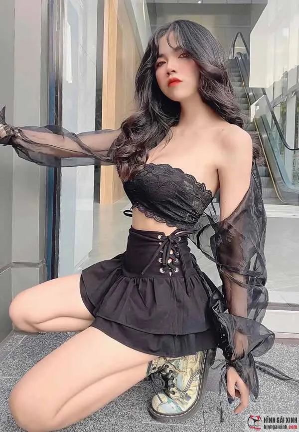 Ảnh gái xinh mặc áo trễ vai sexy gợi cảm